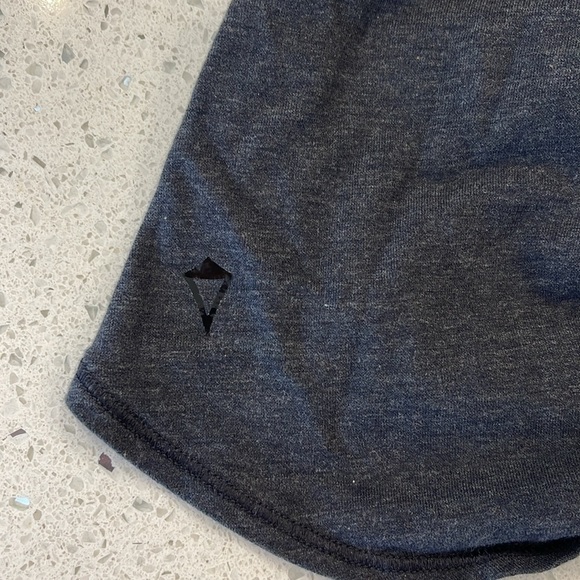 Ivivva by lululemon tank top youth size 14 in black and grey - Picture 3 of 6